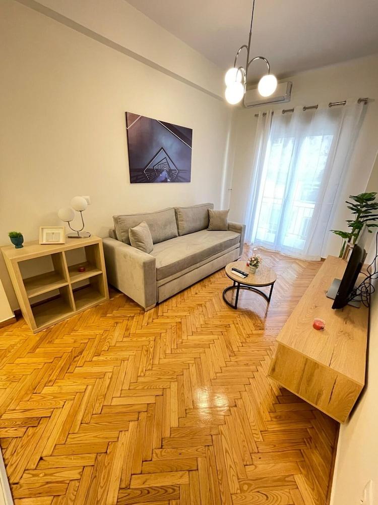 Minimalist - At116 Room