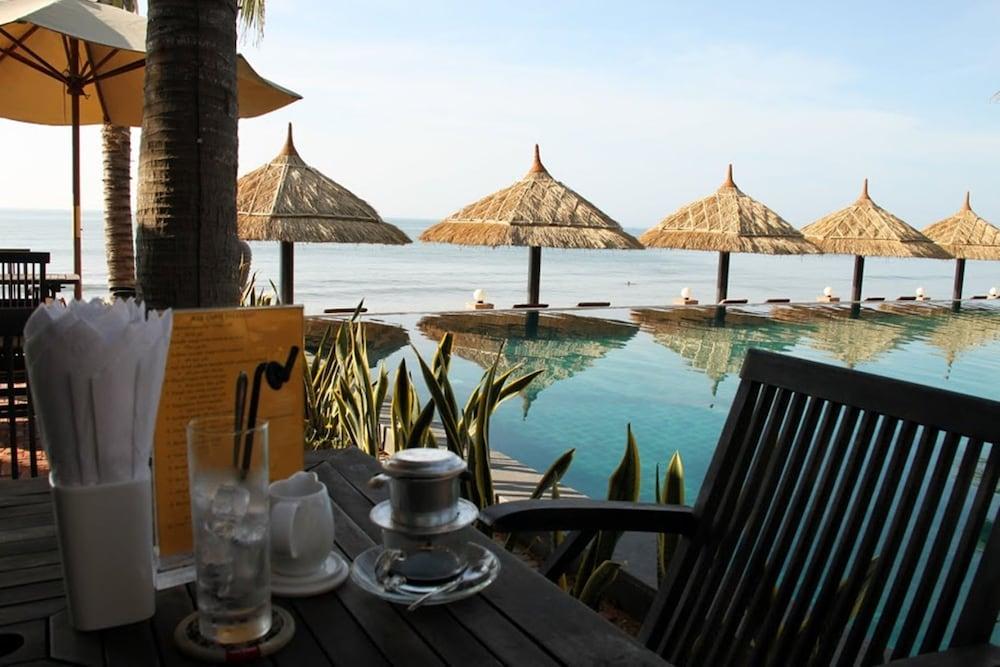 Lotus Village Resort Mui Ne Outdoor Pool