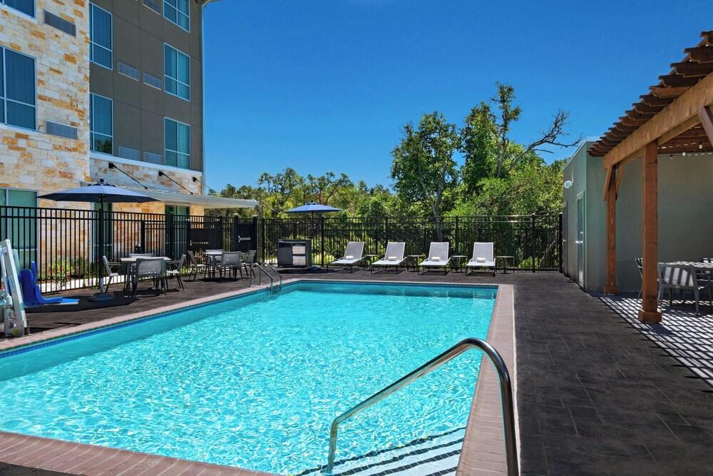 Courtyard By Marriott Austin Dripping Springs Waterslide