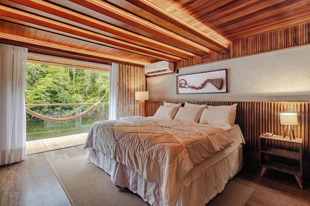 Uiara Amazon Resort
