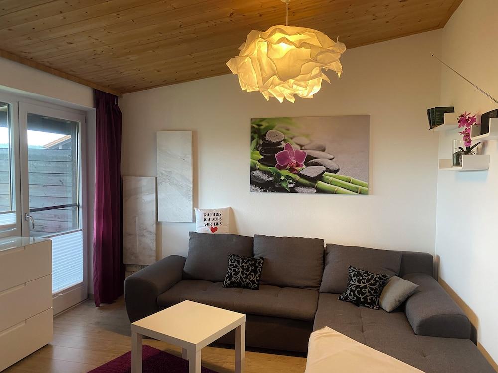 ستايليش أبارتمنت ويذ مودرن أمينيتيز آند سينيك فيوز الصورة الأساسية