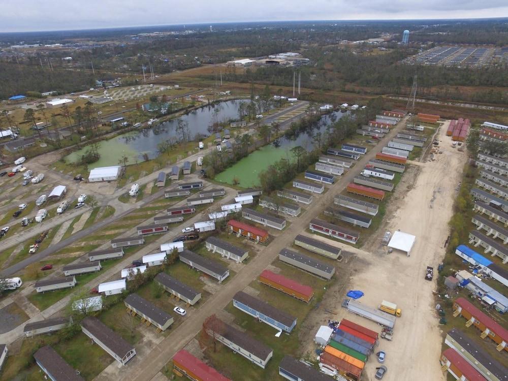 Custom Touch Village-Sulphur Exterior