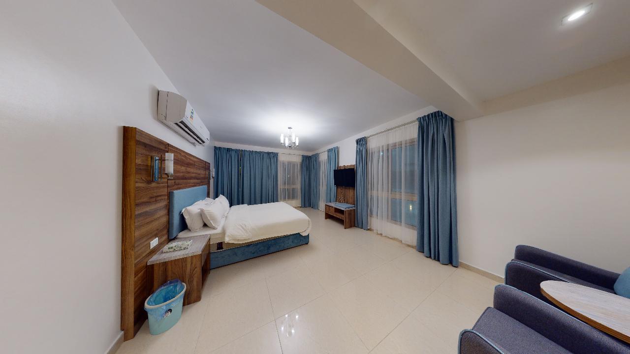Elegant Chalet with Pool | 971 Bedroom