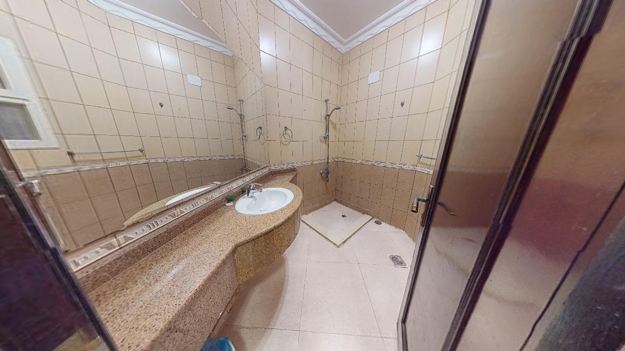 Elegant Chalet with Comfortable and Simple Furniture | 2022 Bathroom
