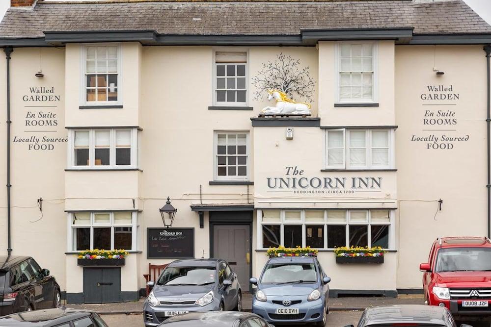 Unicorn Inn