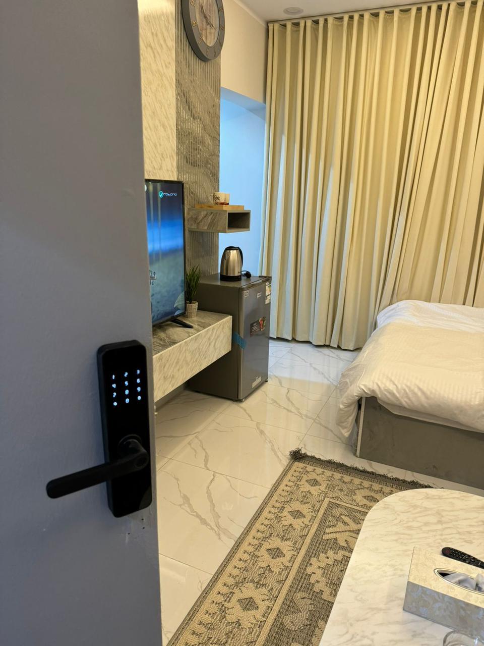 Attractive Studio with Self Check-in | 5534 Bedroom