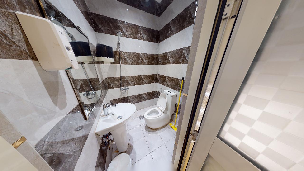 Amazing Chalet with Comfortable and Simple Furniture | 1249 Bathroom