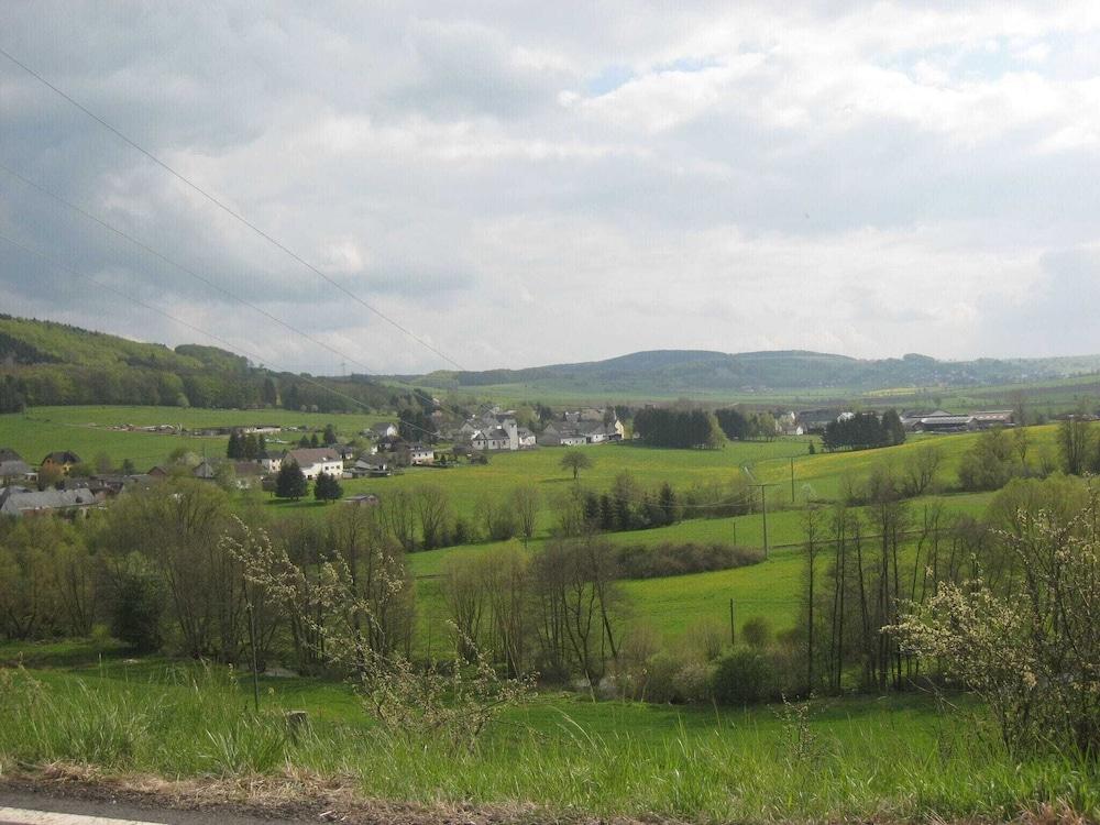 Snug Apartment in Falkenstein near Farm & Museum