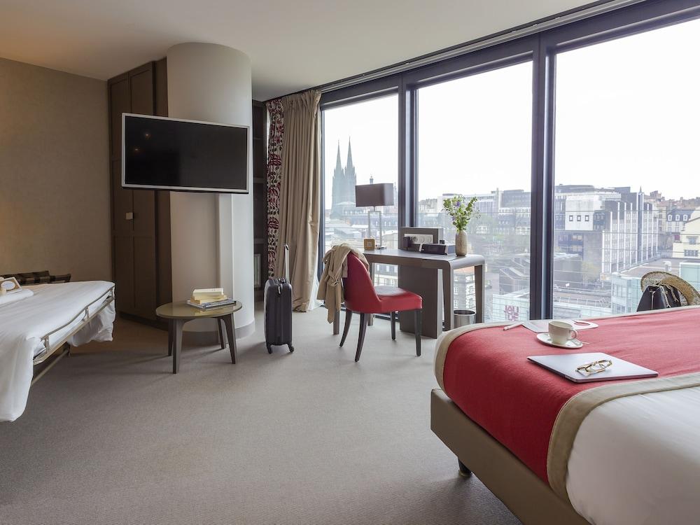 Mercure Clermont Ferrand Centre Jaude Room