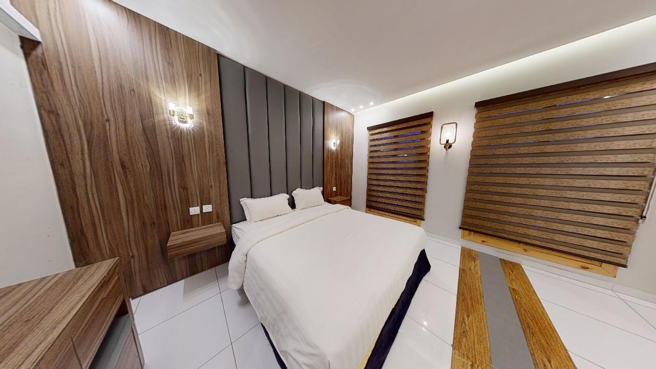 Comfy Chalet with Comfortable and Simple Furniture | 1313 Bedroom