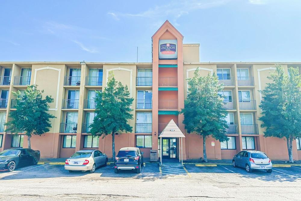 جاكسون هوتل آند كونفينشن سنتر