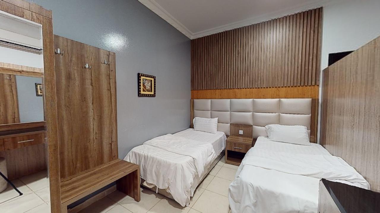 Elegant Chalet with Comfortable and Simple Furniture | 1952 Bedroom