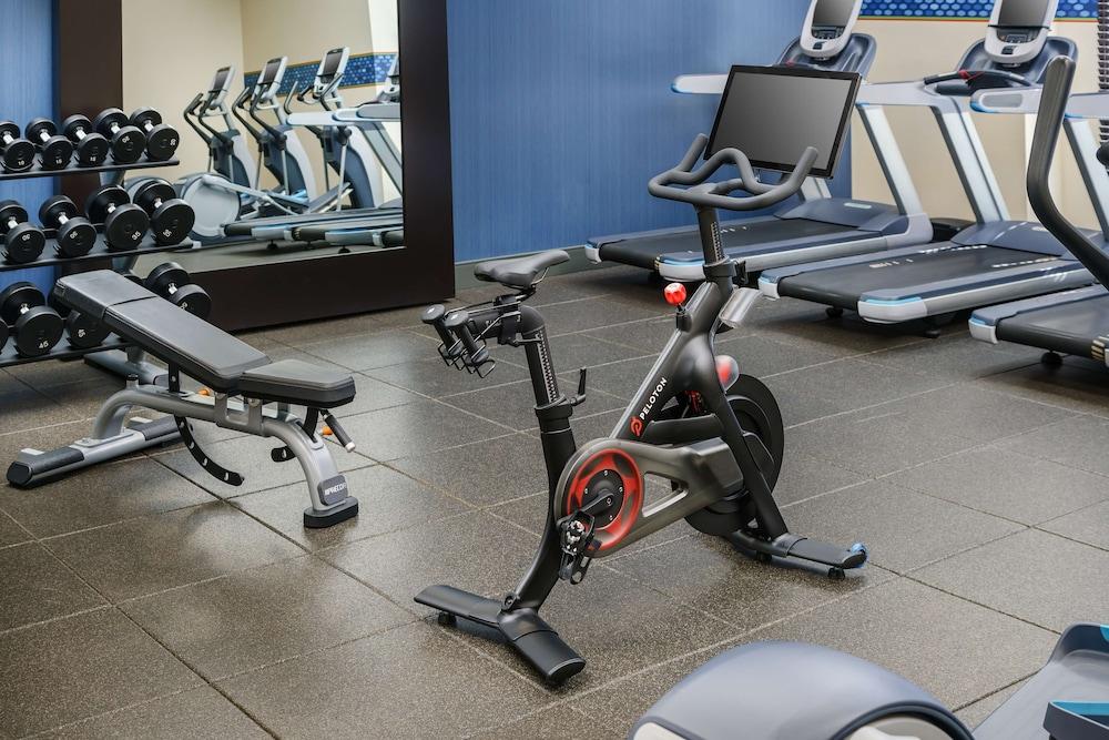 Hampton Inn & Suites LAX El Segundo Fitness Facility