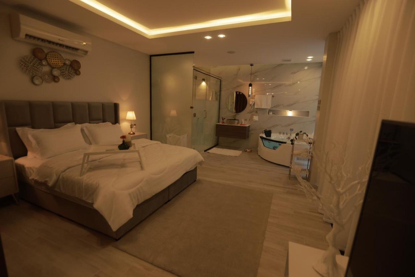 Elegant Chalet with Comfortable and Simple Furniture | 2447 Featured Image