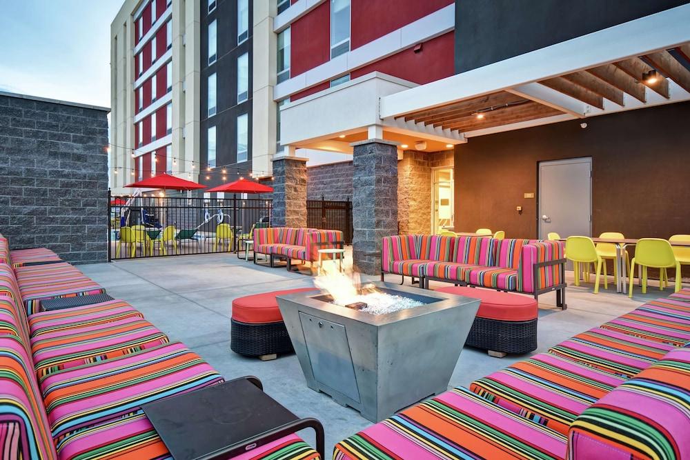 Home2 Suites by Hilton Gilbert Exterior