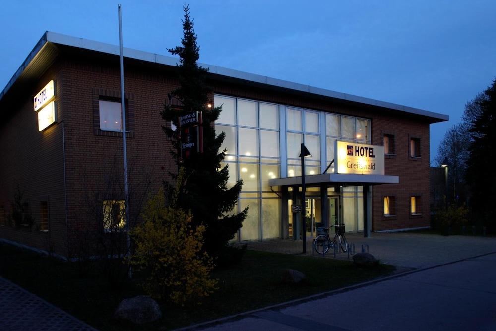 VCH Hotel Greifswald Exterior