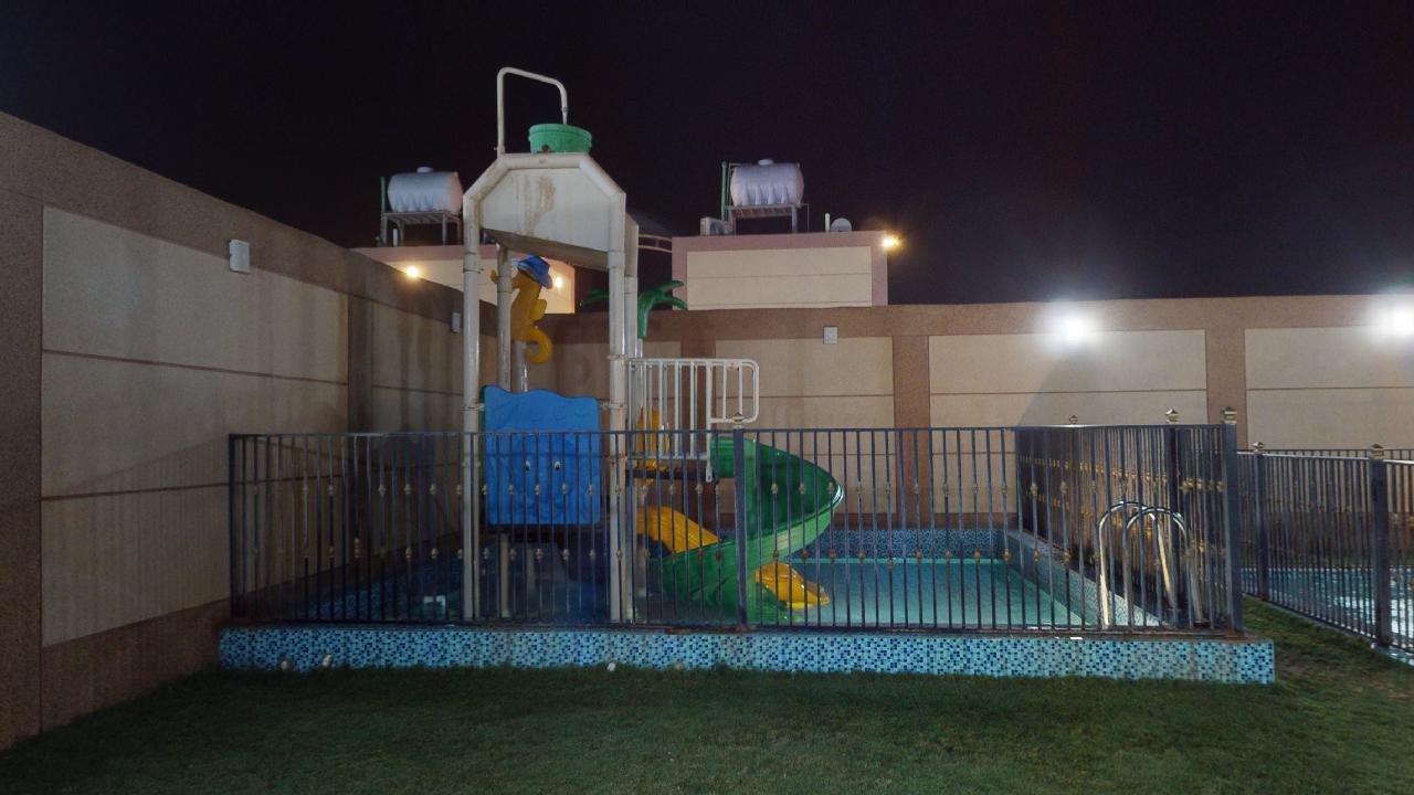 Elegant Istiraha with Water Games | 235 Waterslide