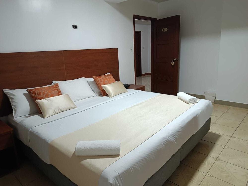 Hostal Bicentenario Room