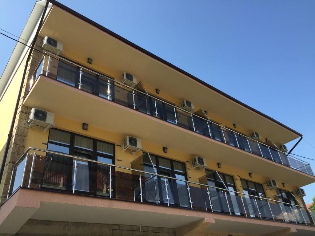 يوزنايا رابسوديا جيست هاوس