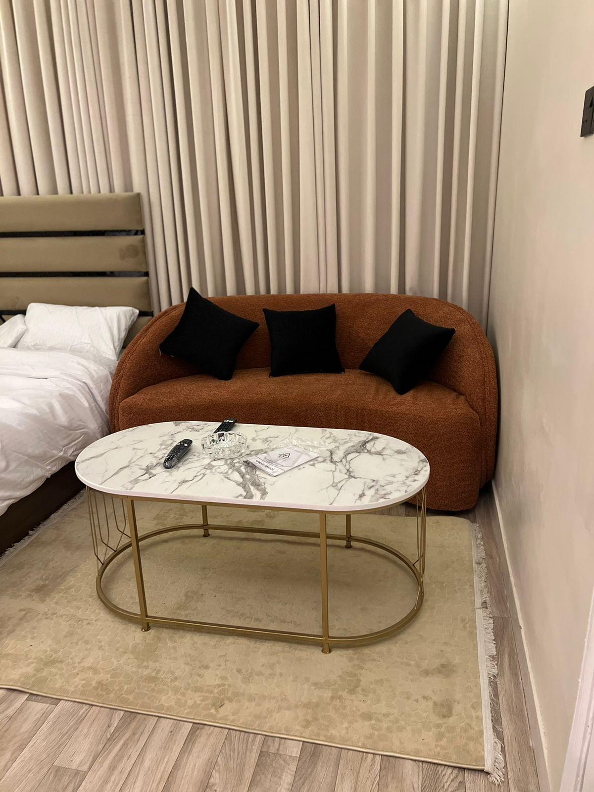 Attractive Studio with Comfortable and Simple Furniture | 5552 Bedroom