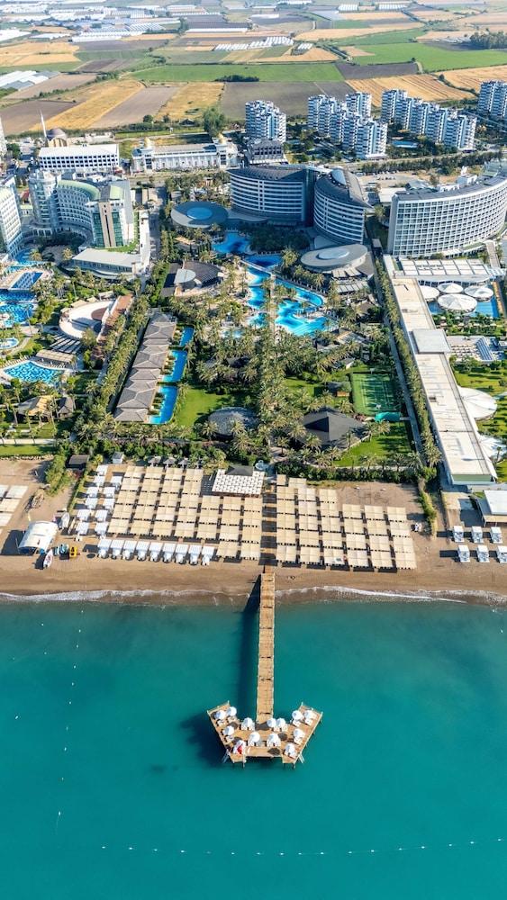 رويال وينجز هوتل - شامل جميع الخدمات المنطقة الخارجية