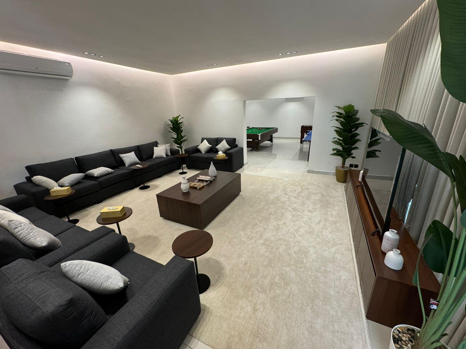 Prestigious Istiraha with Billiards | 5717