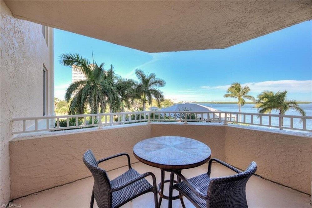 Lovers Key Resort Suite 2 Room