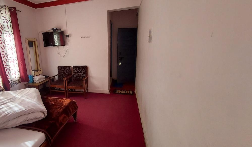 Hotel Shankar Shree Room