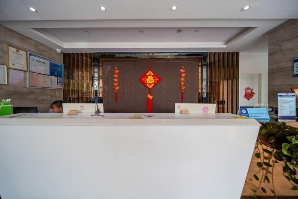 Xiamen Haishu Xinyang 886 Boutique Hotel