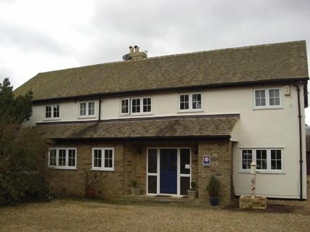 The Brambles B&B Exterior