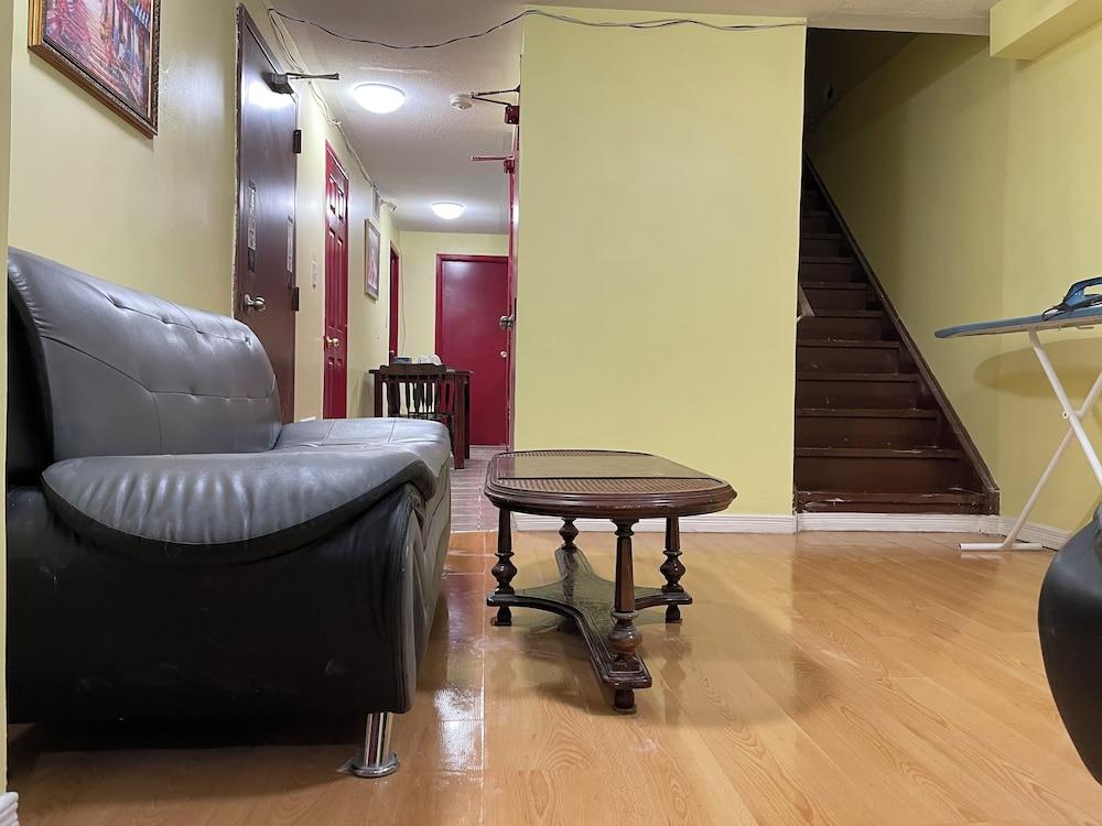 كويت روم أراوند يورك يونيفيرسيتي سوبواي منطقة المعيشة