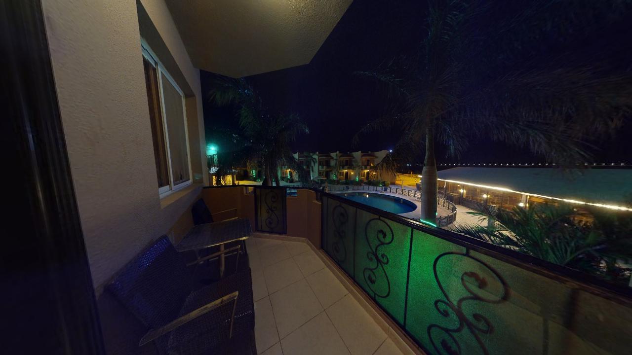 Comfy Chalet with Comfortable and Simple Furniture | 2023 Balcony