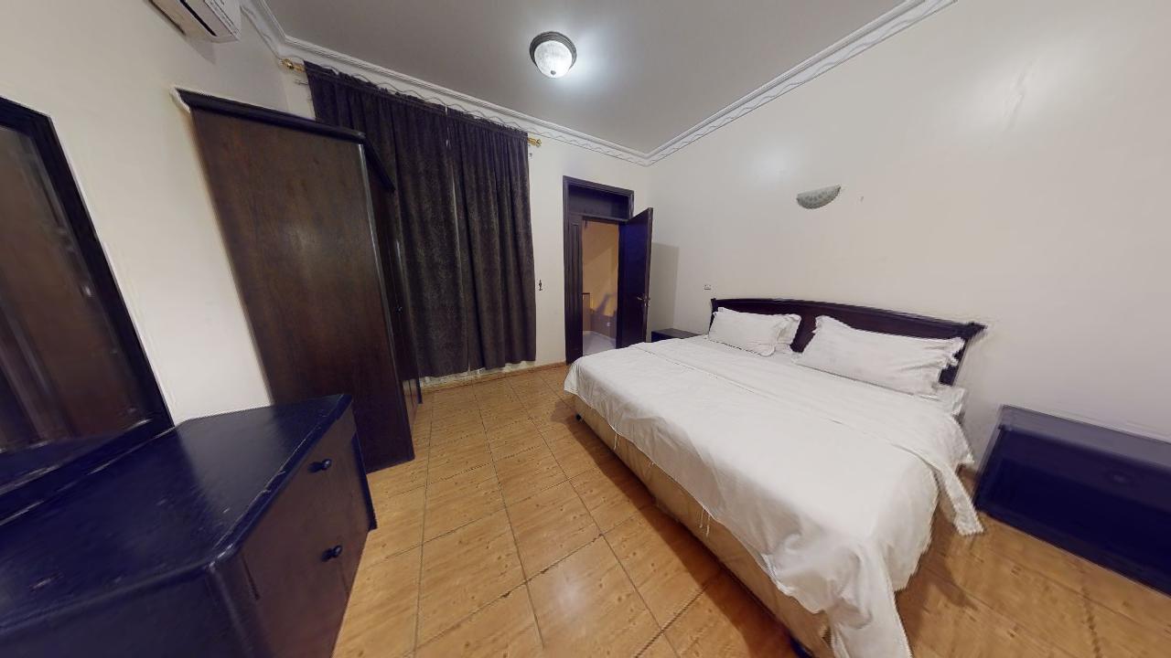 Elegant Chalet with Comfortable and Simple Furniture | 2030 Bedroom