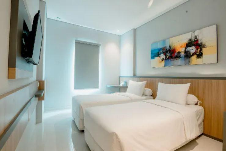 Front One Hotel Gresik Others