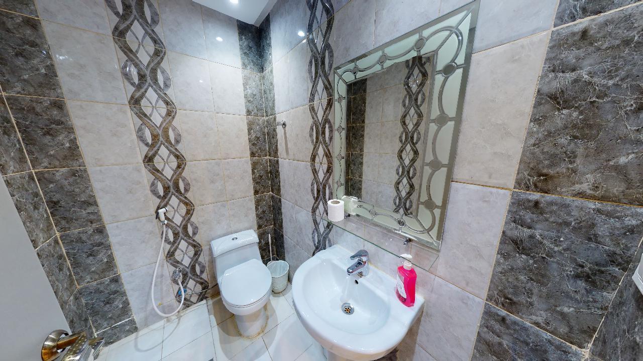 Attractive Chalet with Comfortable and Simple Furniture | 1028 Bathroom
