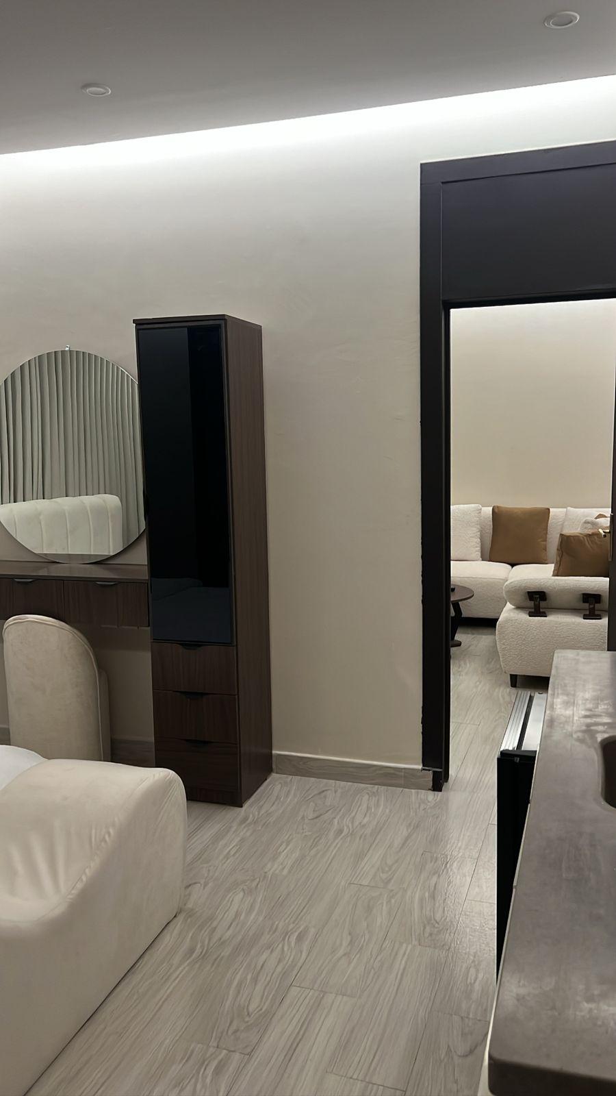 Modern Apartment with Comfortable and Simple Furniture | 5635 Bedroom