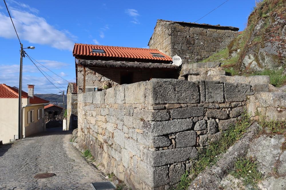 Comfortable Rural Cottage in Ancient Village in the Douro Region Exterior