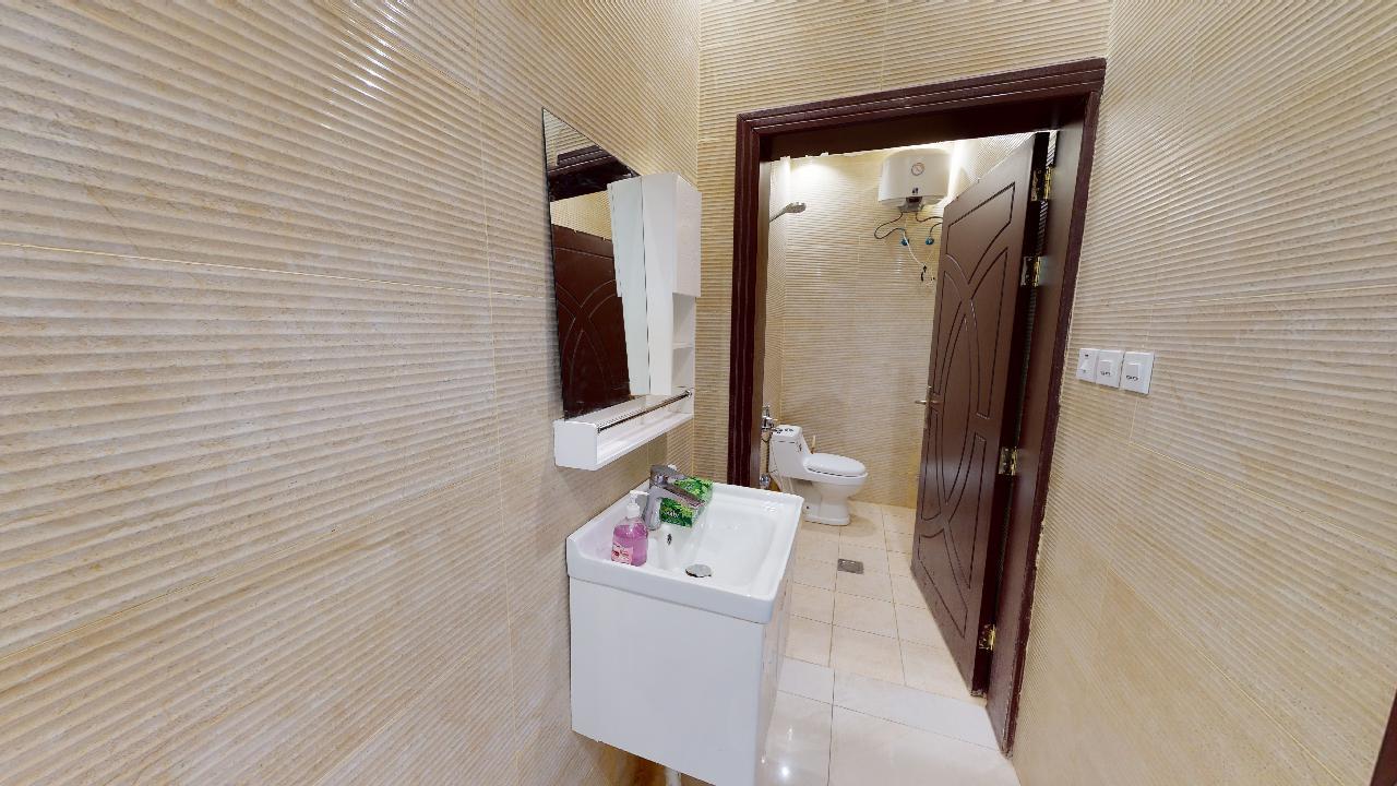 Comfy Istiraha with Pool | 231 Bathroom
