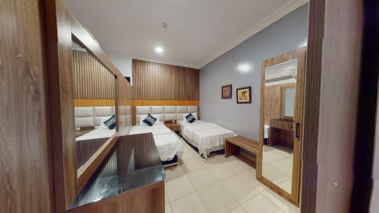Comfy Chalet with Comfortable and Simple Furniture | 2023 Room