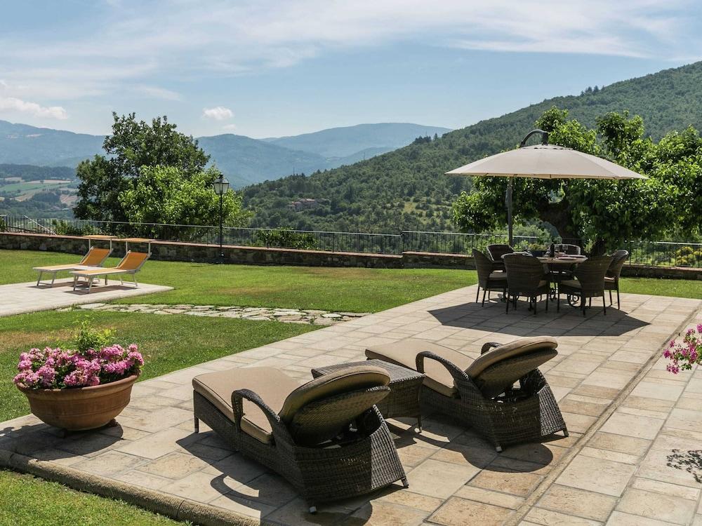 Scenic Stay in Poppi With Pool Exterior