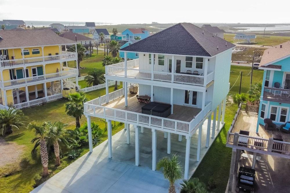 Unforgettable Vacation Getaway in Treasure Island