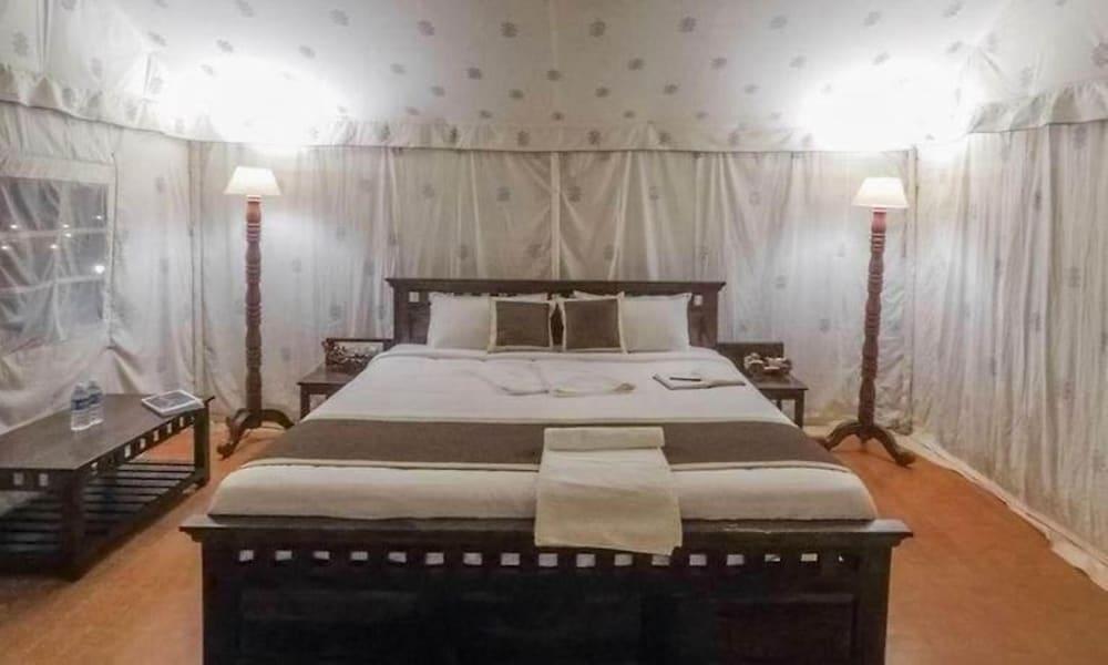 Golden Rose Heritage Desert Safari Camp