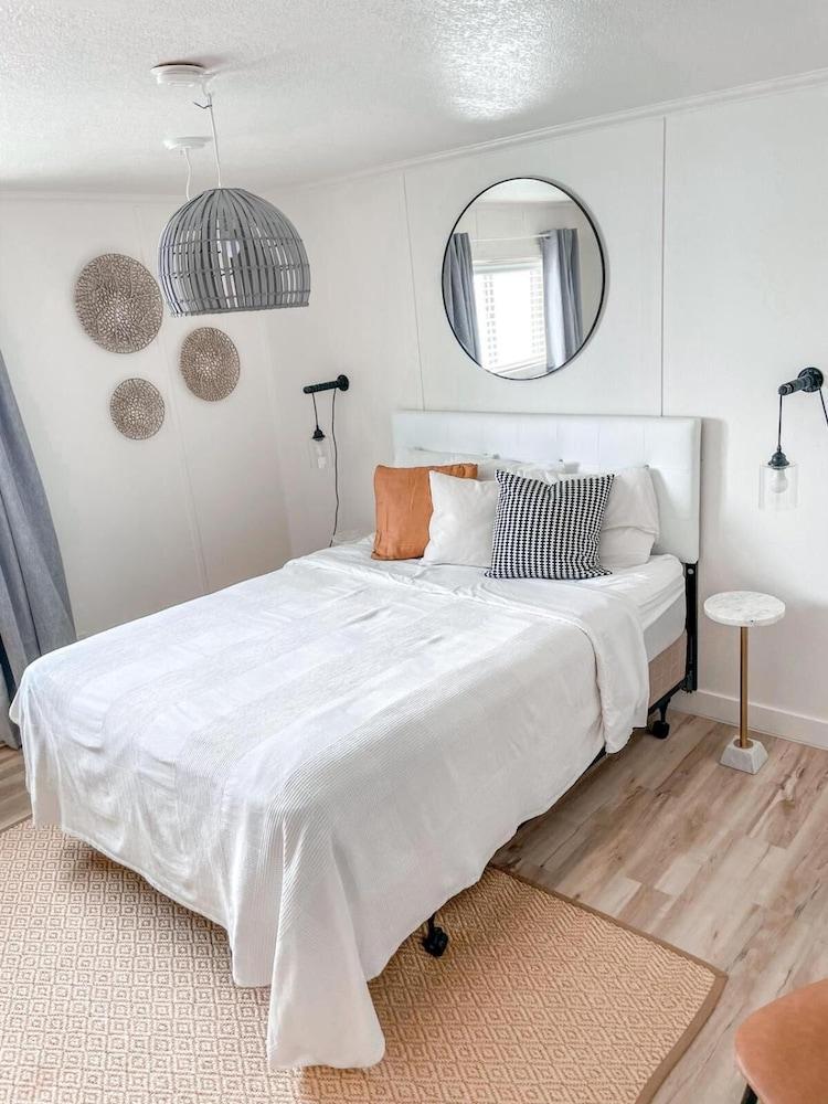 Bryce UpTop Lodge Room