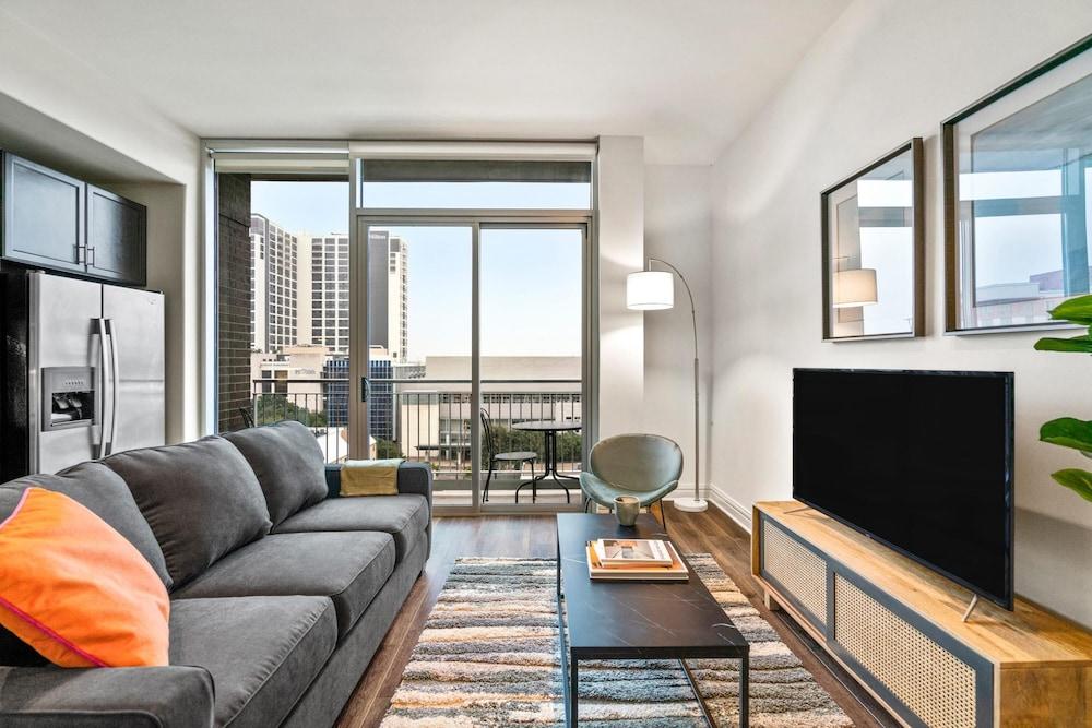Austin Classy 1BD 1BA Apartment Room