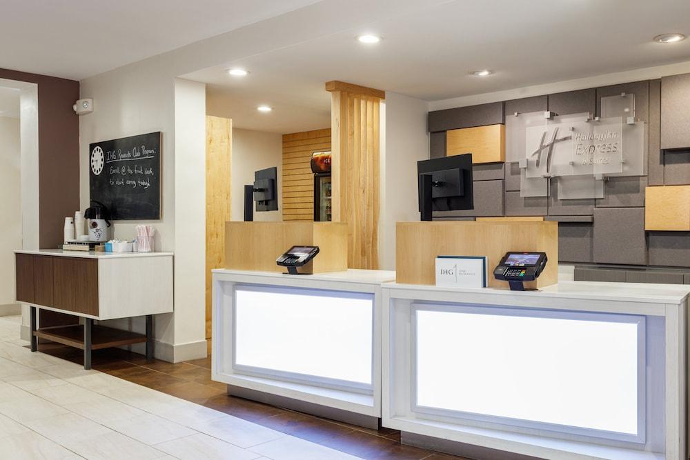 هوليداي إن إكسبرس آند سويتس نيو بورت نيوز باي آيتش جي المنطقة الخارجية