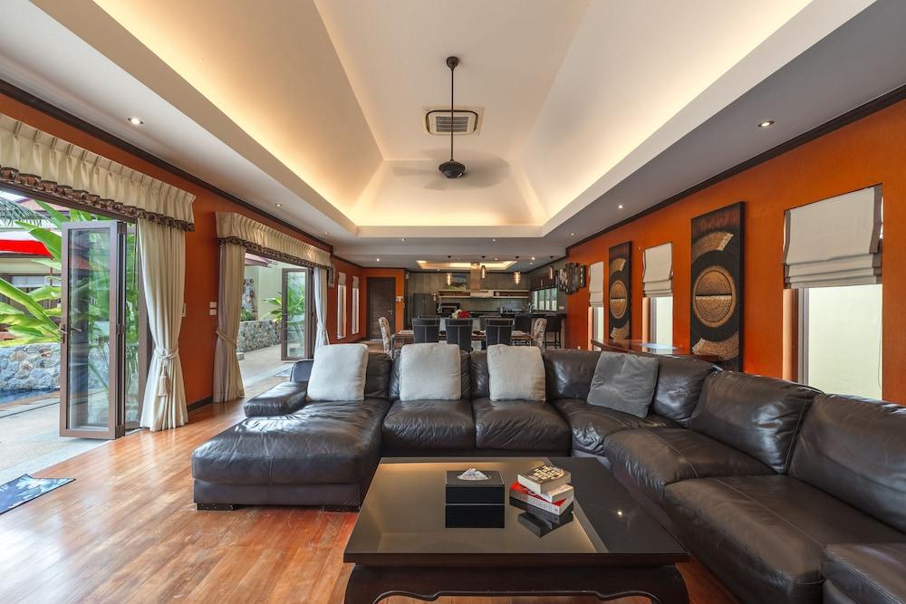 Generous 6BR Balinese Pool Villa Sophia Interior