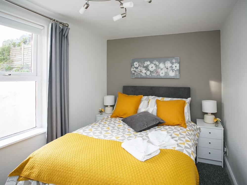 The Wee Snug Room