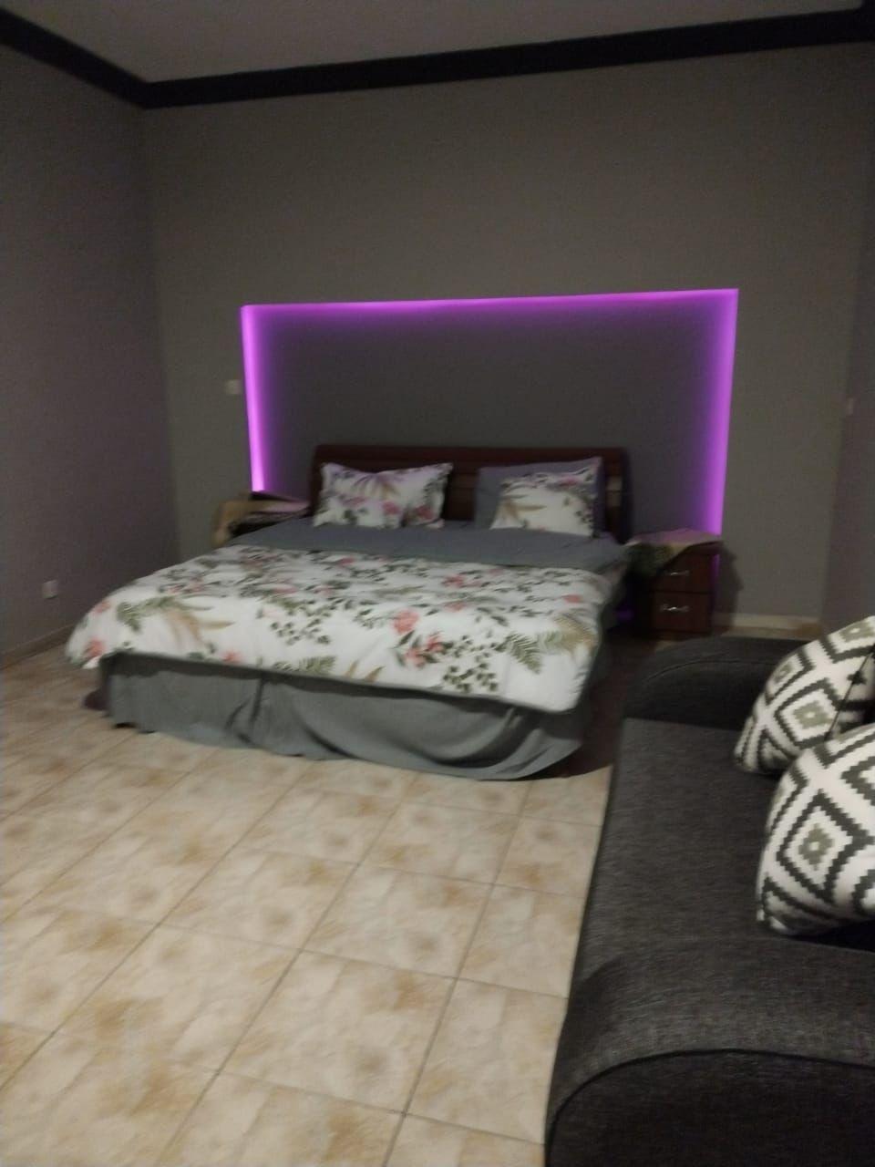 Comfy Chalet with Comfortable and Simple Furniture | 3380 Bedroom