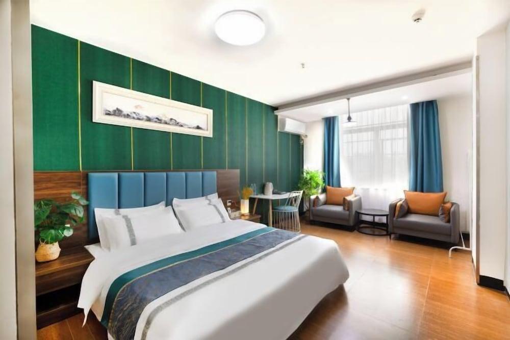 Jiayuan Hotel (Guangzhou Baiyun Railway Station)