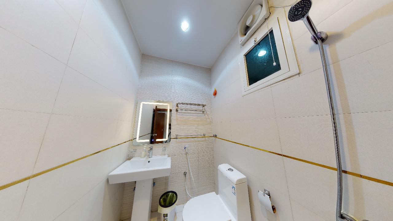 Elegant Chalet with Pool | 1375 Bathroom